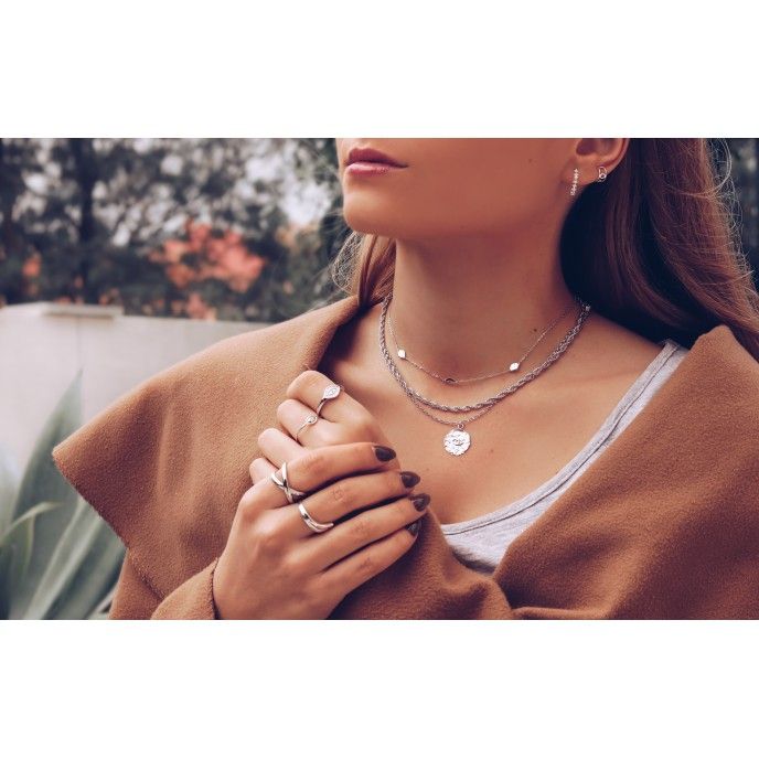RHOMBUS CHOKER