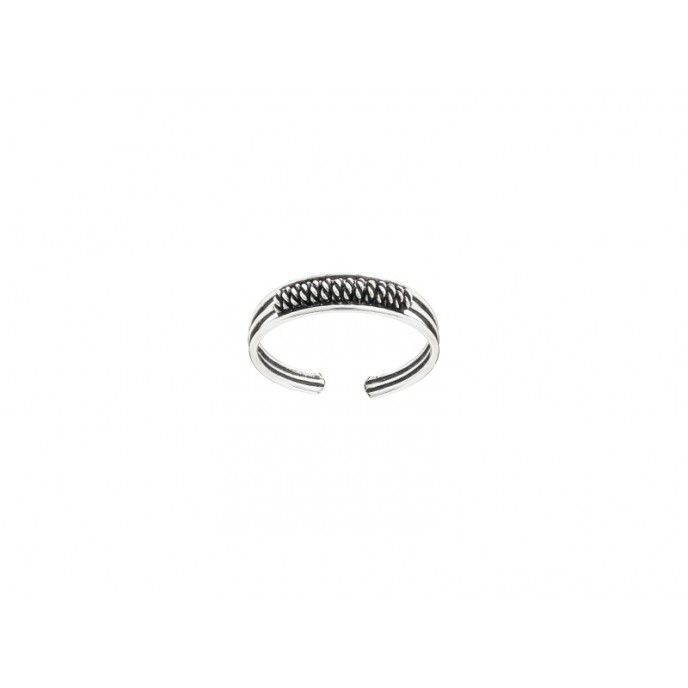TWISTED RING