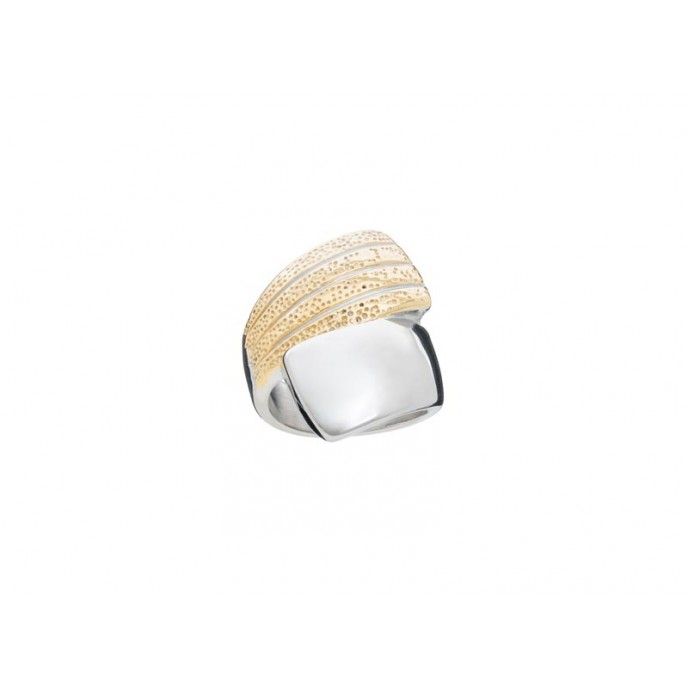 CROSSED RING