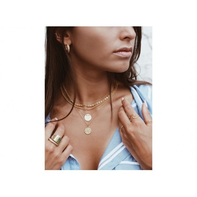 BUST NECKLACE