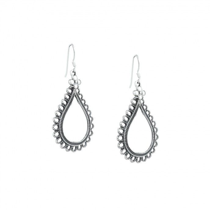 DROP EARRINGS