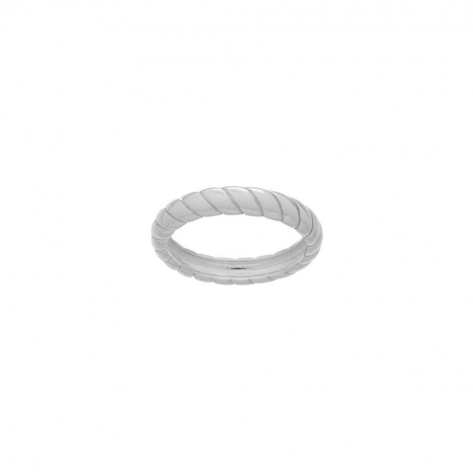 TWISTED RING