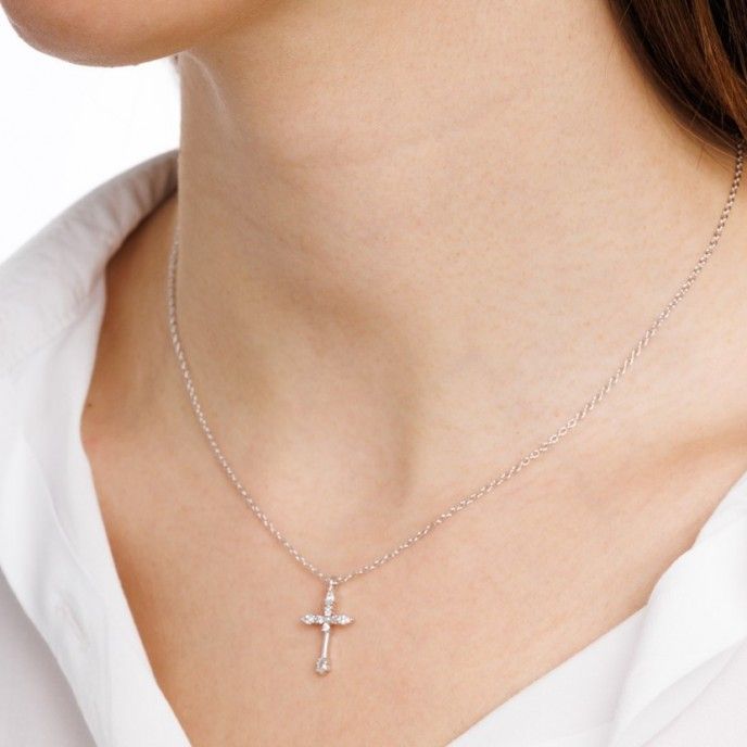 CROSS NECKLACE