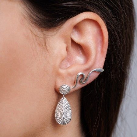 DROP EARRINGS