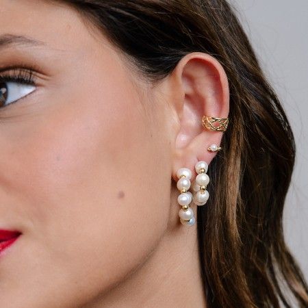 HOOPS WITH PEARLS