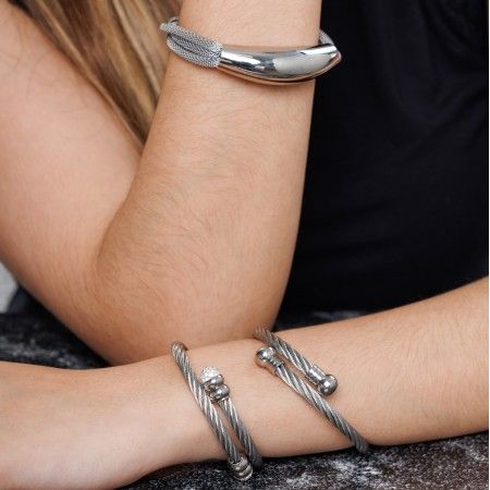TWISTED RIGID STEEL BRACELET