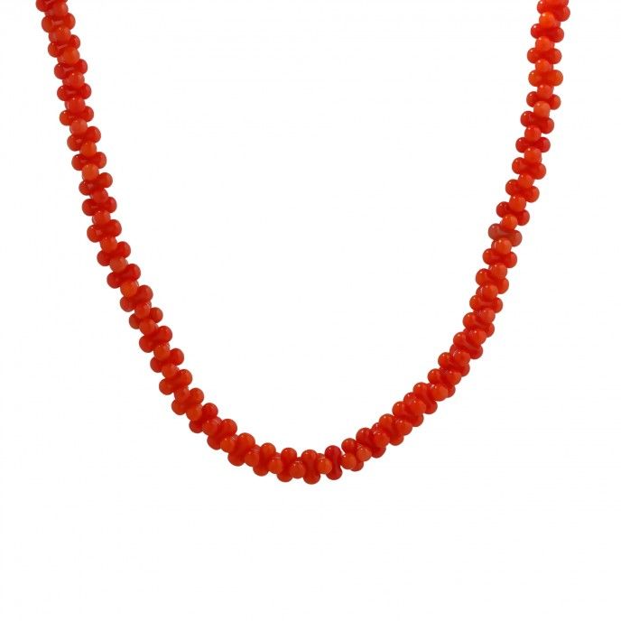 SILVER NECKLACE WITH BEADS
