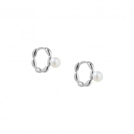 SILVER HOOPS WITH PEARL