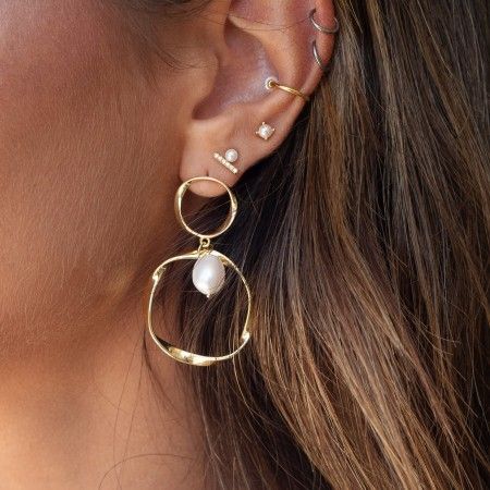 SILVER EARRINGS WITH PEARL
