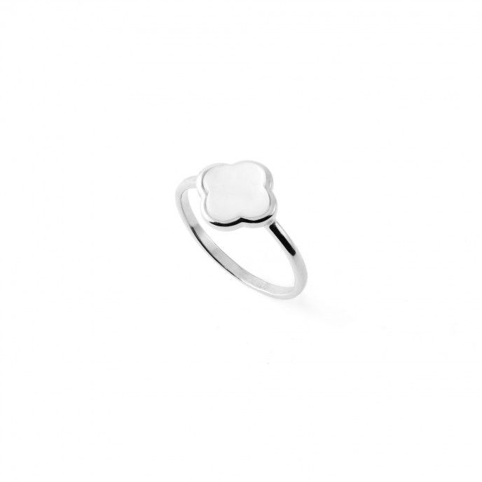 SILVER RING WITH CLOVER